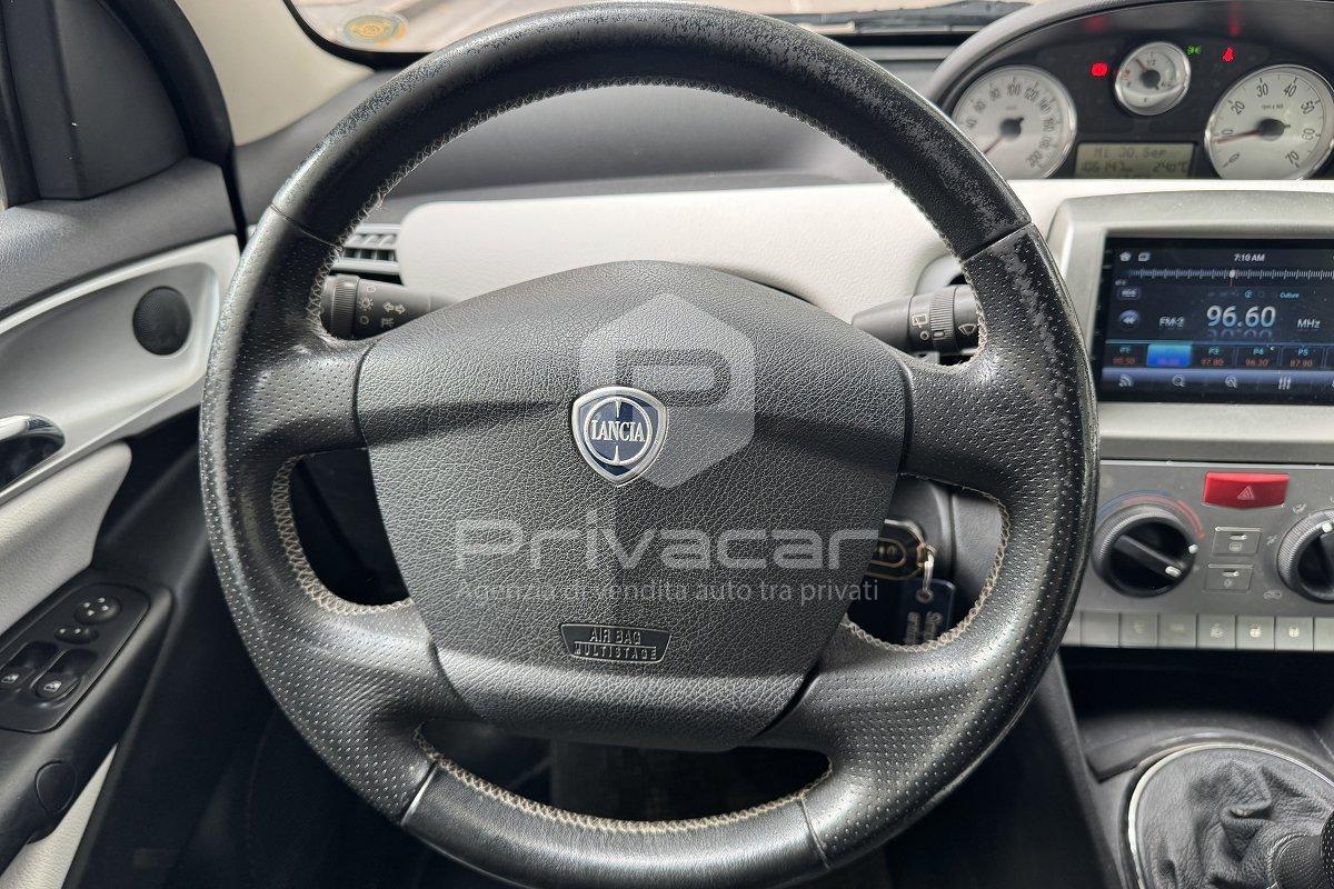 LANCIA Ypsilon 1.3 MJT 75 CV Elle