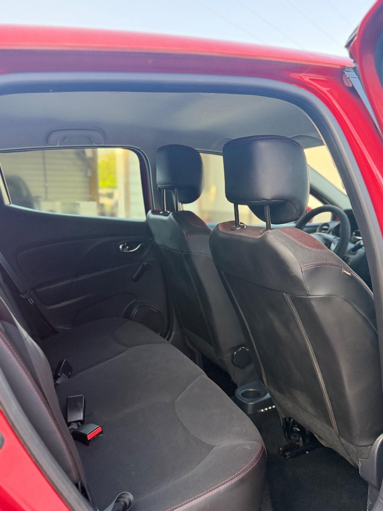 Renault Clio 1.2 73CV