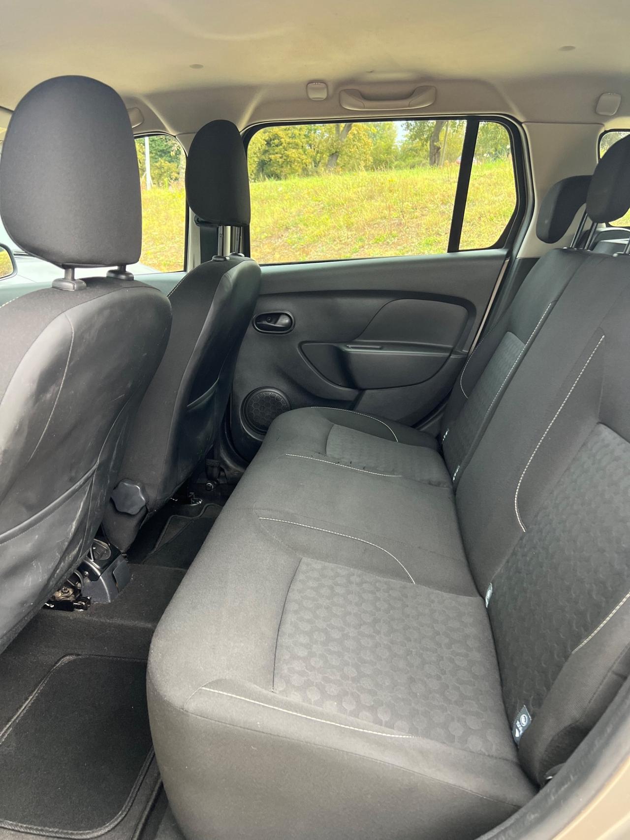 Dacia Logan 0.9 TurboGPL Lauréate permute rate garanzia