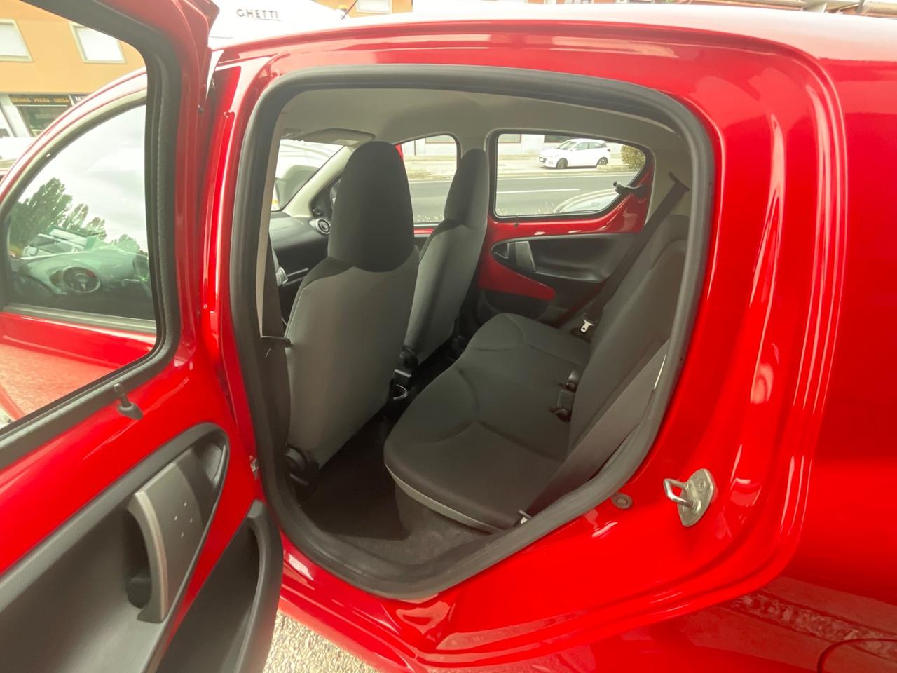 Toyota Aygo 1.0 12V VVT-i 5 porte Active Connect