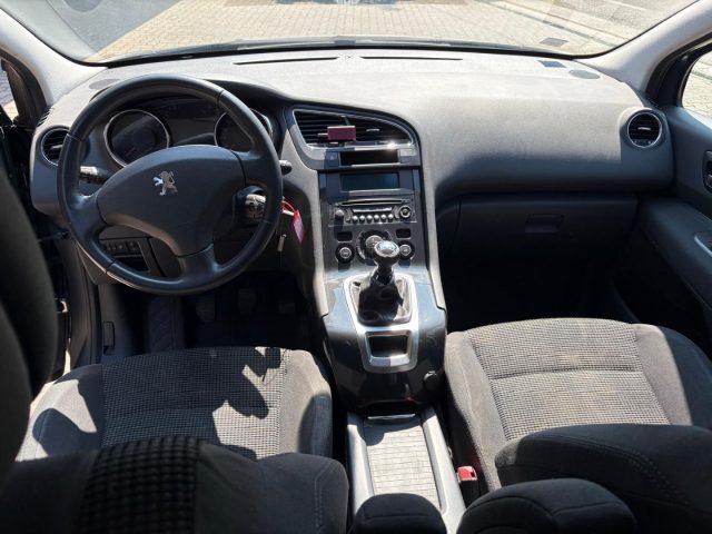 PEUGEOT 5008 1.6 HDi 112CV Business 7 POSTI OK NEOPATENTATO