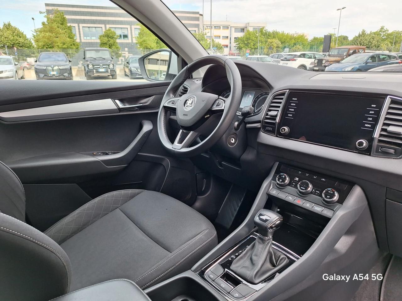 Skoda Karoq 1.6 TDI DSG Style IVA ESPOSTA X NEOPATENTATI