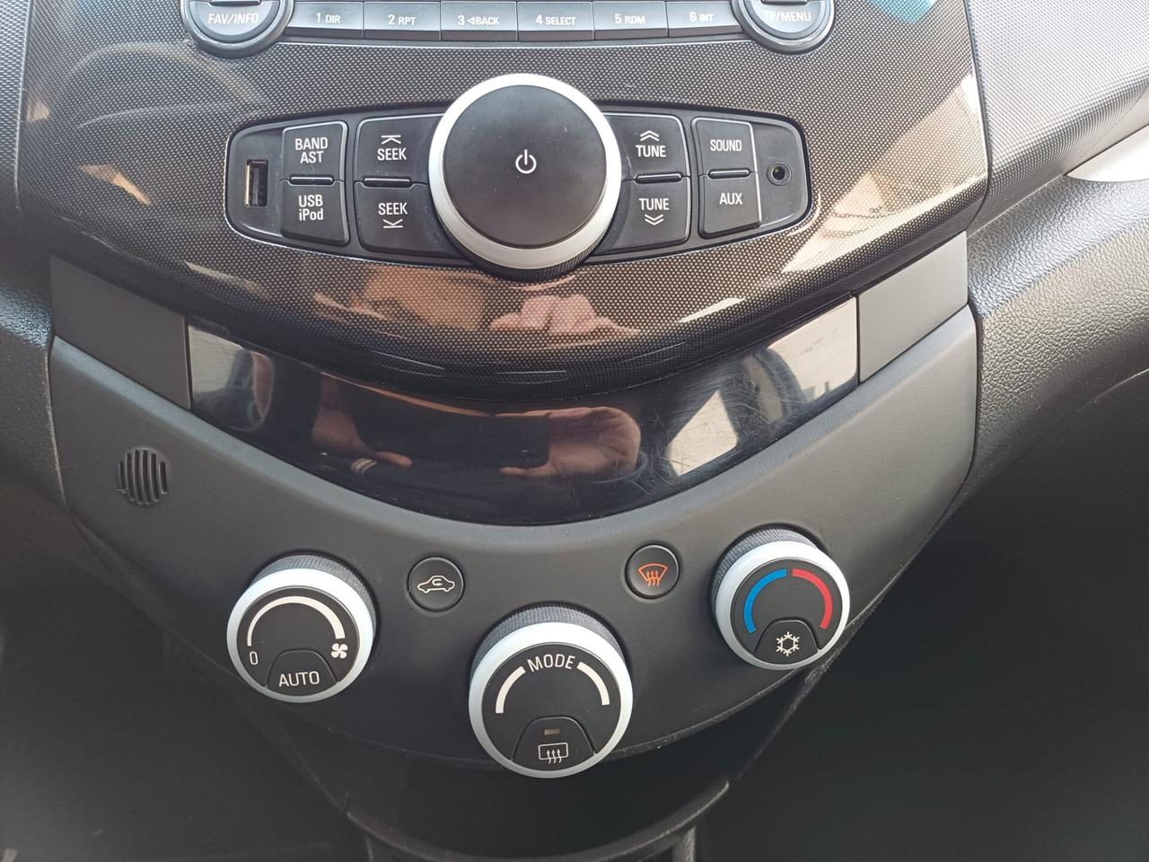 Chevrolet Spark GPL DI SERIE - 2012