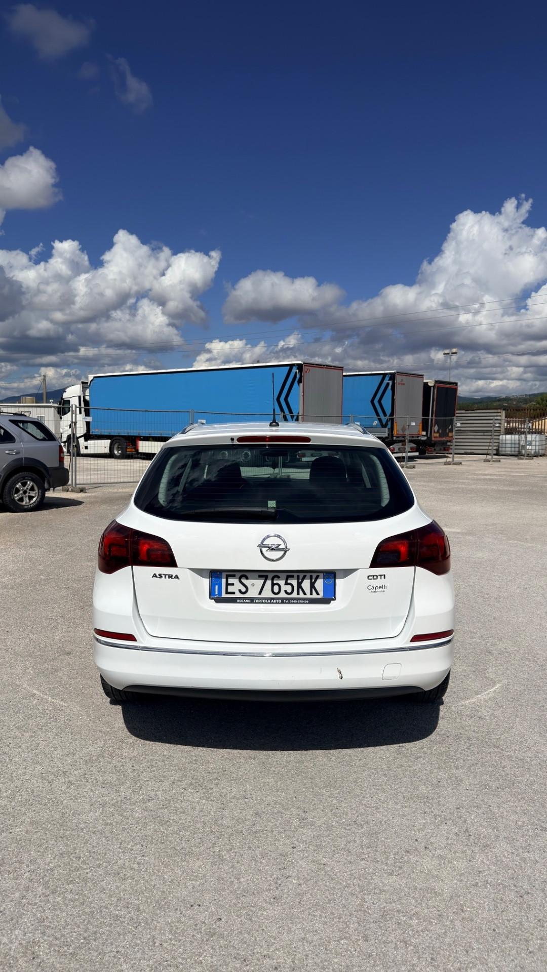 Opel Astra 1.7 CDTI 110CV Sports Tourer Cosmo