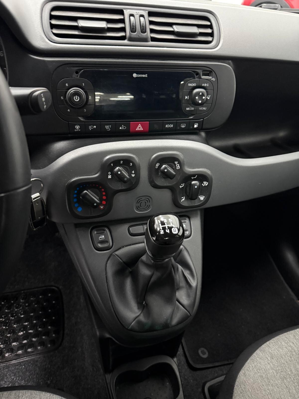 Fiat Panda 1.2 69CV Lounge GPL - Sensori, Cerchi, full