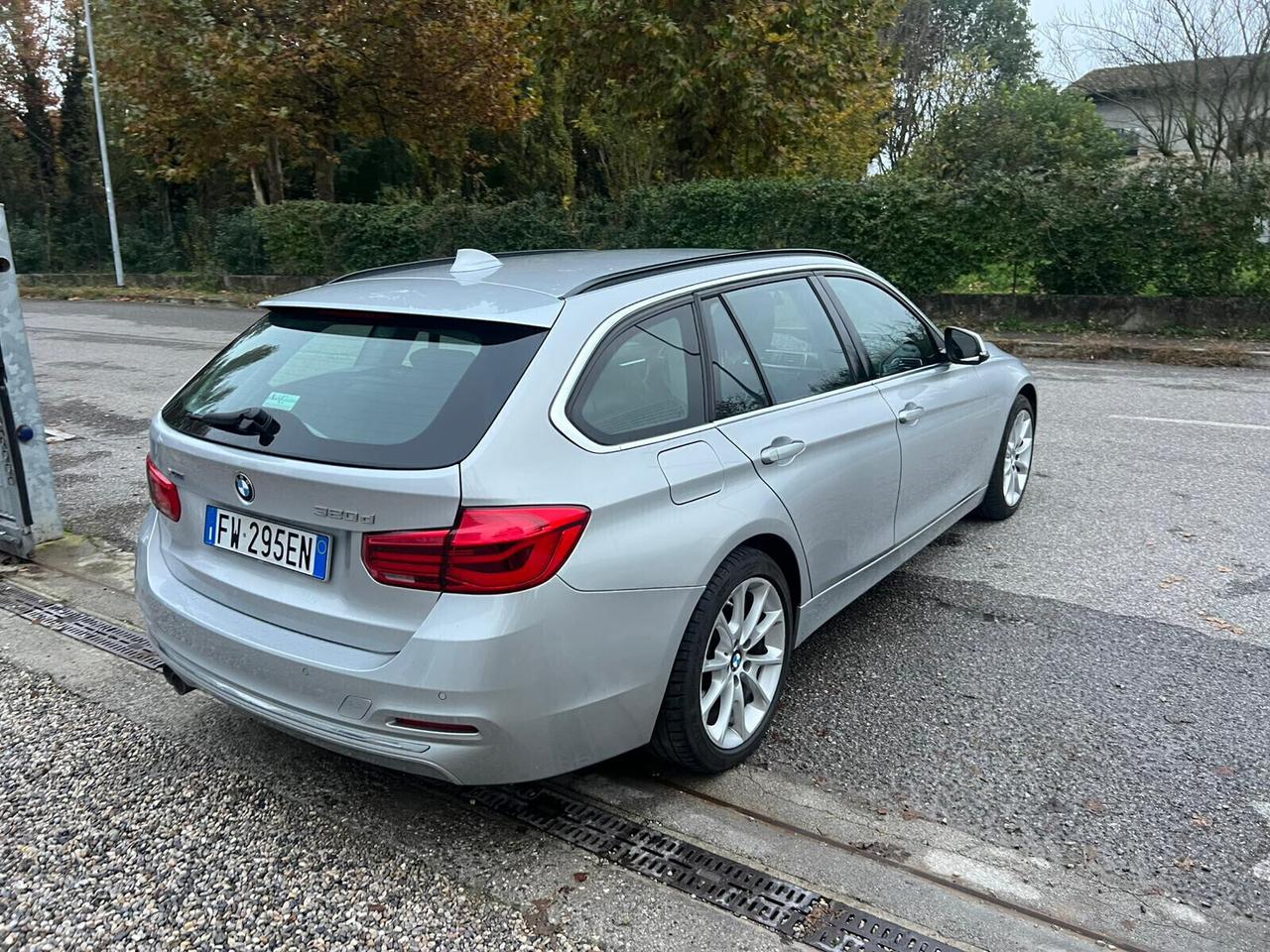 Bmw 320 320d Touring Luxury