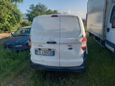 Ford Tourneo Courier 1.5 TDCI 75 CV Plus