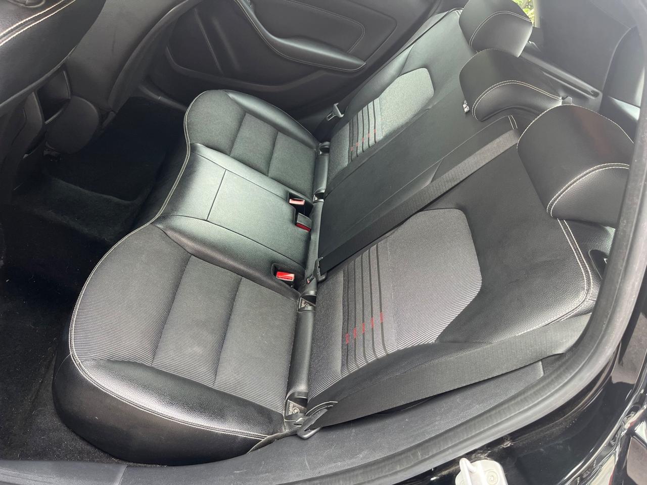 Mercedes-benz B 180 d Premium 2016