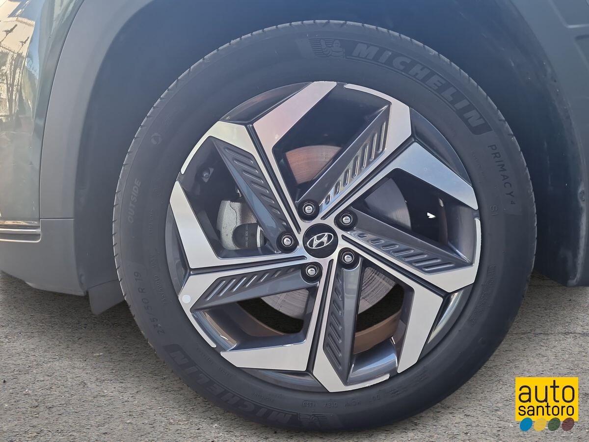 HYUNDAI TUCSON 1.6 HEV XLINE + 19”