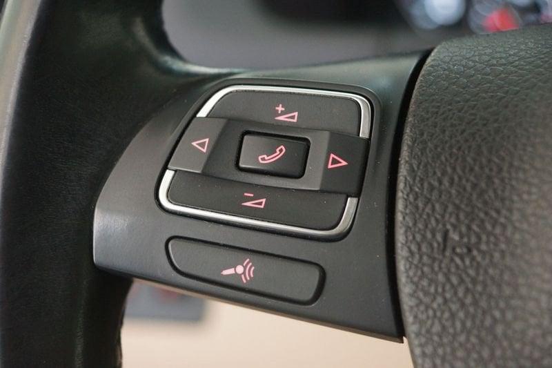 Volkswagen Touran Touran 1.6 TDI DSG Comfortline 7 POSTI