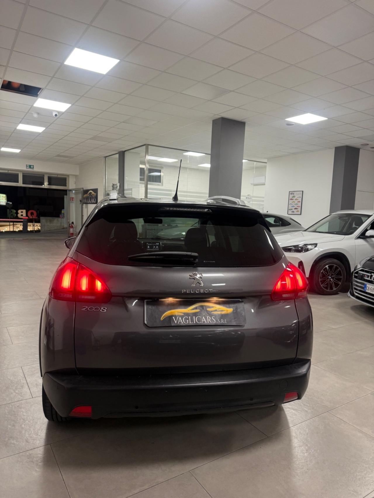 Peugeot 2008 BlueHDi 100 S&S Allure