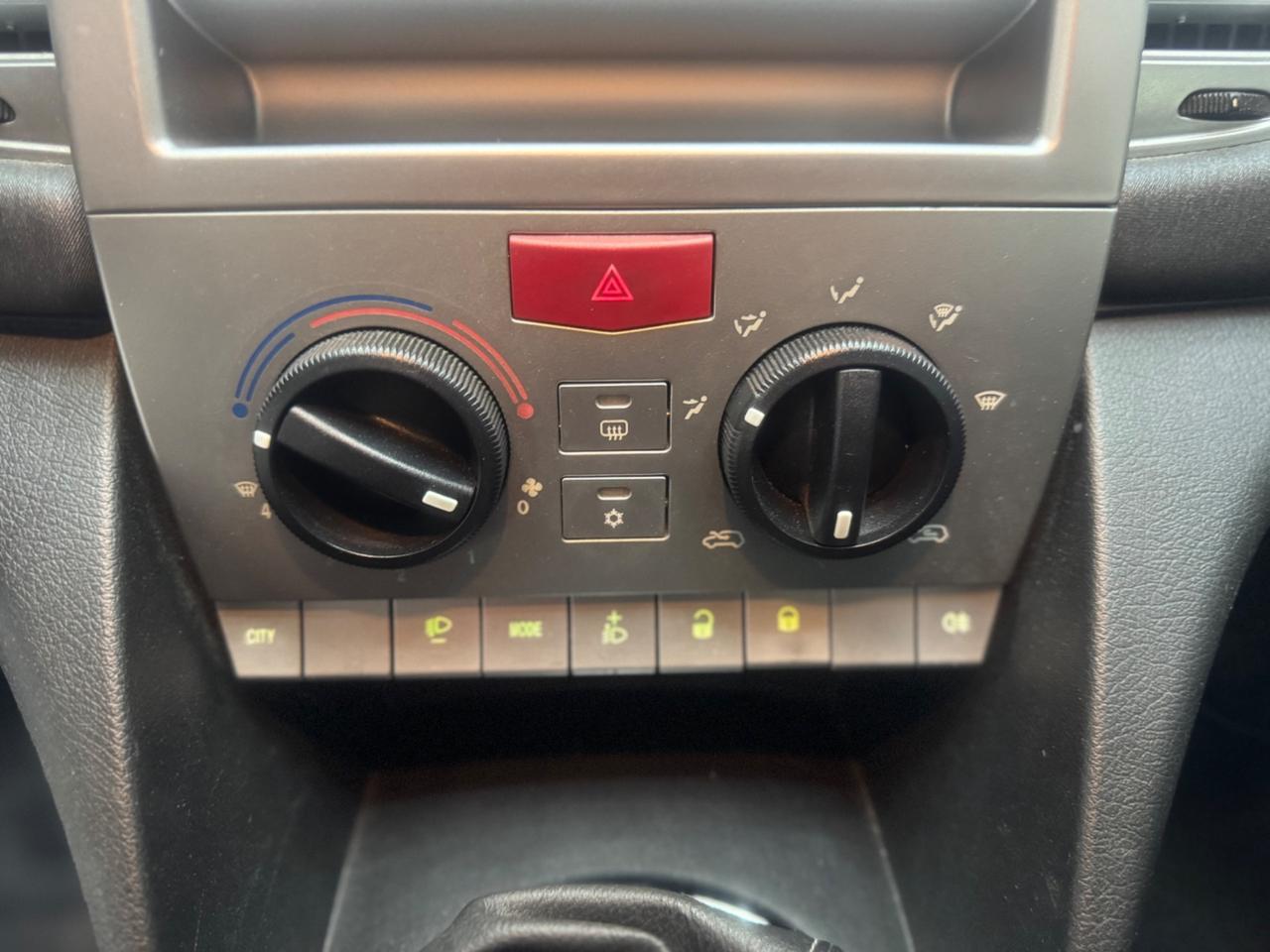 Lancia Ypsilon 1.2 Benzina ADATTA NEOPATENTATI