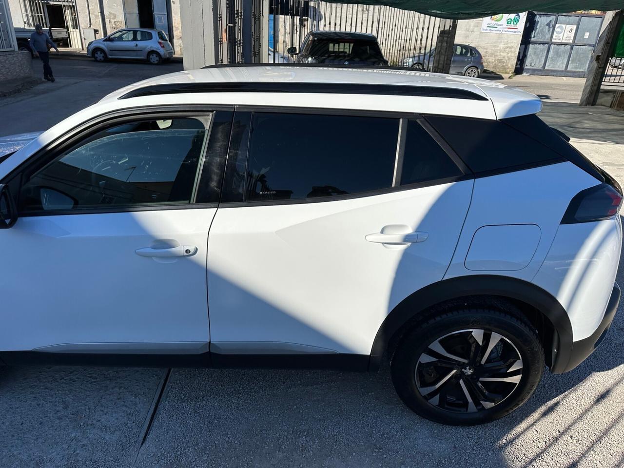 Peugeot 2008 BlueHDi 110 Allure Pack 2021 Unico pr
