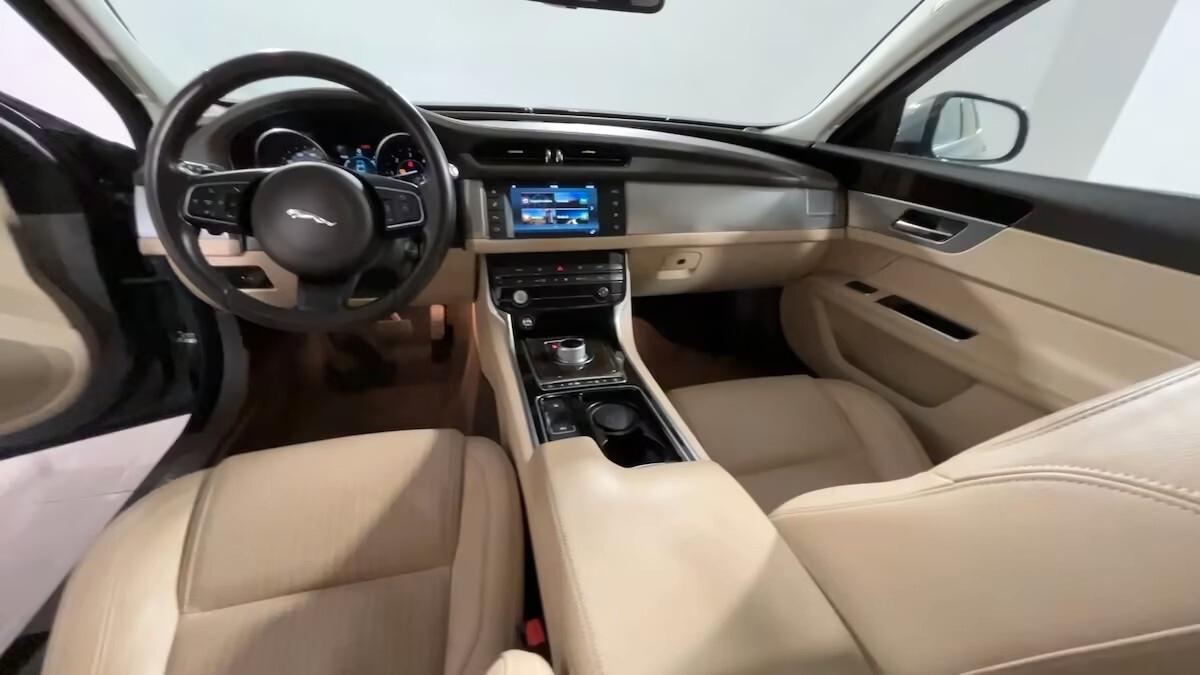 Jaguar XF 2.0 D 180 CV Prestige auto