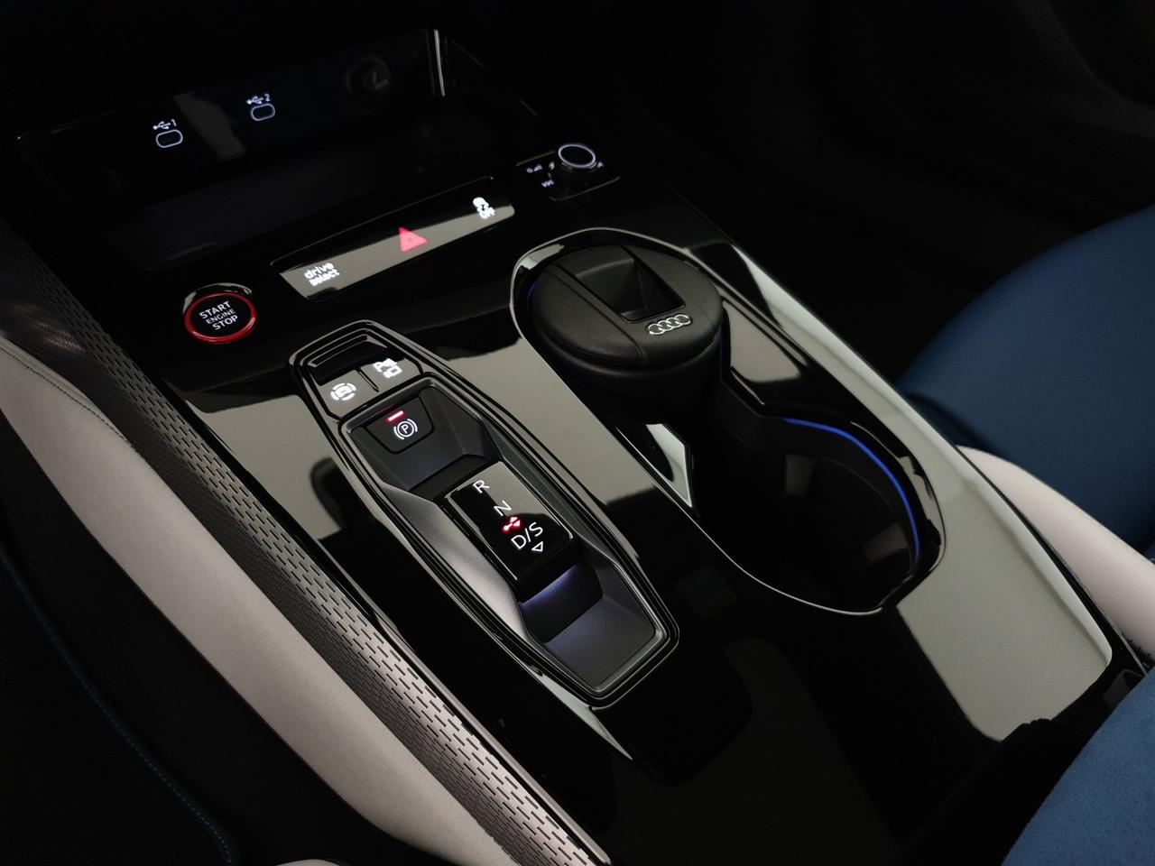 Avant 3.0TFSI 367CV quattro Stronic Sport Attitude