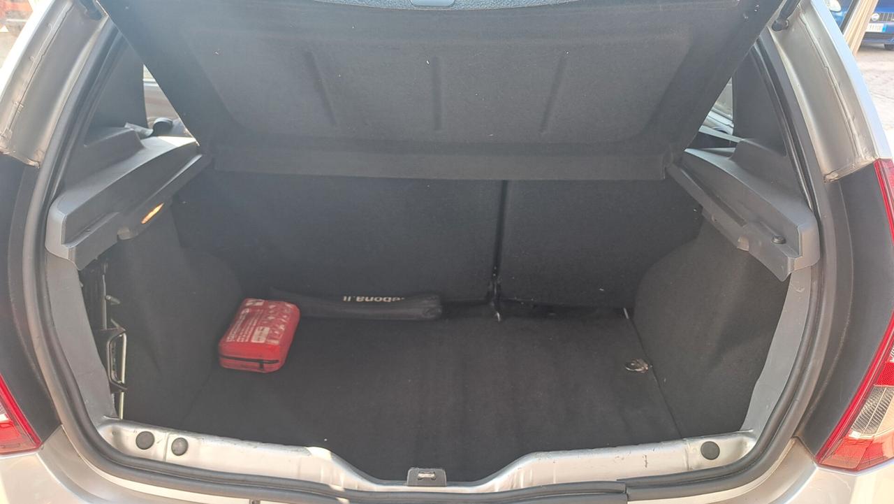 Dacia Sandero 1.2 16V Lauréate OK NEO PATENTATI