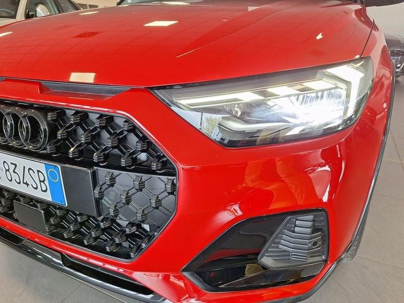 Audi A1 A1 allstreet 30 1.0 tfsi Identity Contrast 116cv s tronic