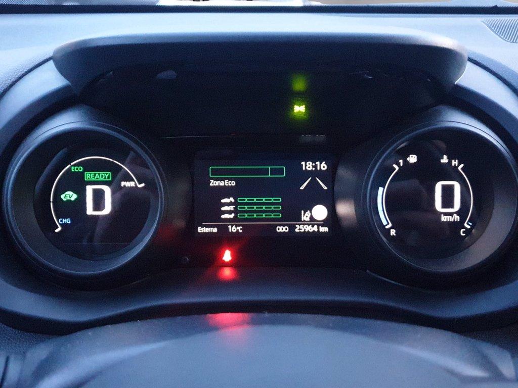 TOYOTA Yaris cross 1.5h active fwd 116cv e-cvt del 2024