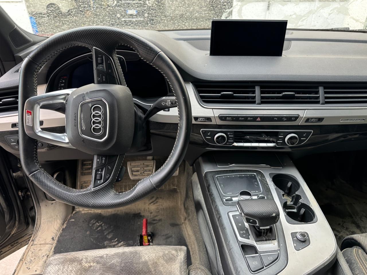 Audi Q7 3.0 TDI 272 CV - ALLUVIONATA RIPARABILE