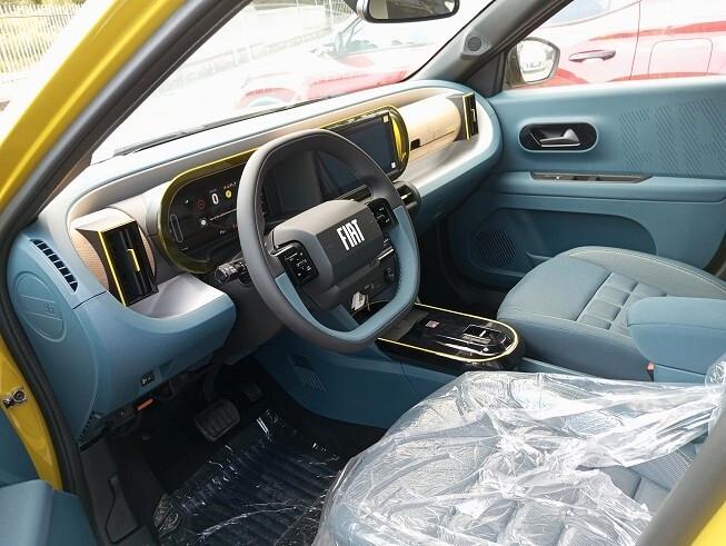 Fiat Grande Panda 1.2 Hybrid 110 CV S&S La Prima