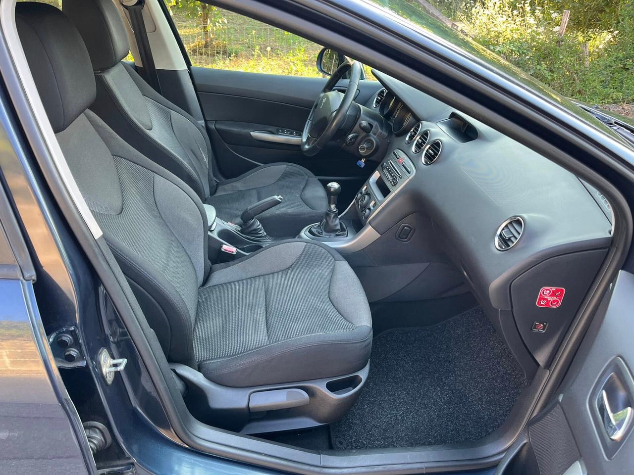 Peugeot 308 1.6 e-HDi 112CV S&S 5p. Access