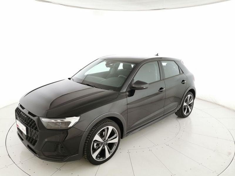 Audi A1 allstreet 30 1.0 tfsi Identity Contrast 110cv s tronic