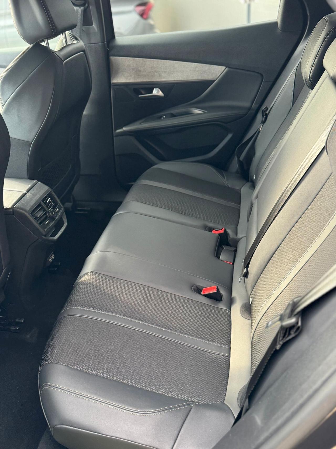 Peugeot 3008 BlueHDi 130 S&S EAT8 GT FULL OPTIONAL