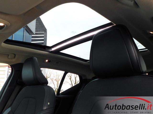 VOLVO XC40 2.0T4 190CV GEARTRONIC MOMENTUM AUTOMATICA