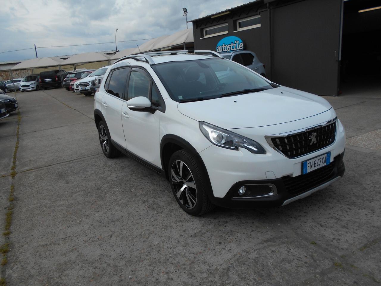 Peugeot 2008 BlueHDi 100 S&S Black Matt