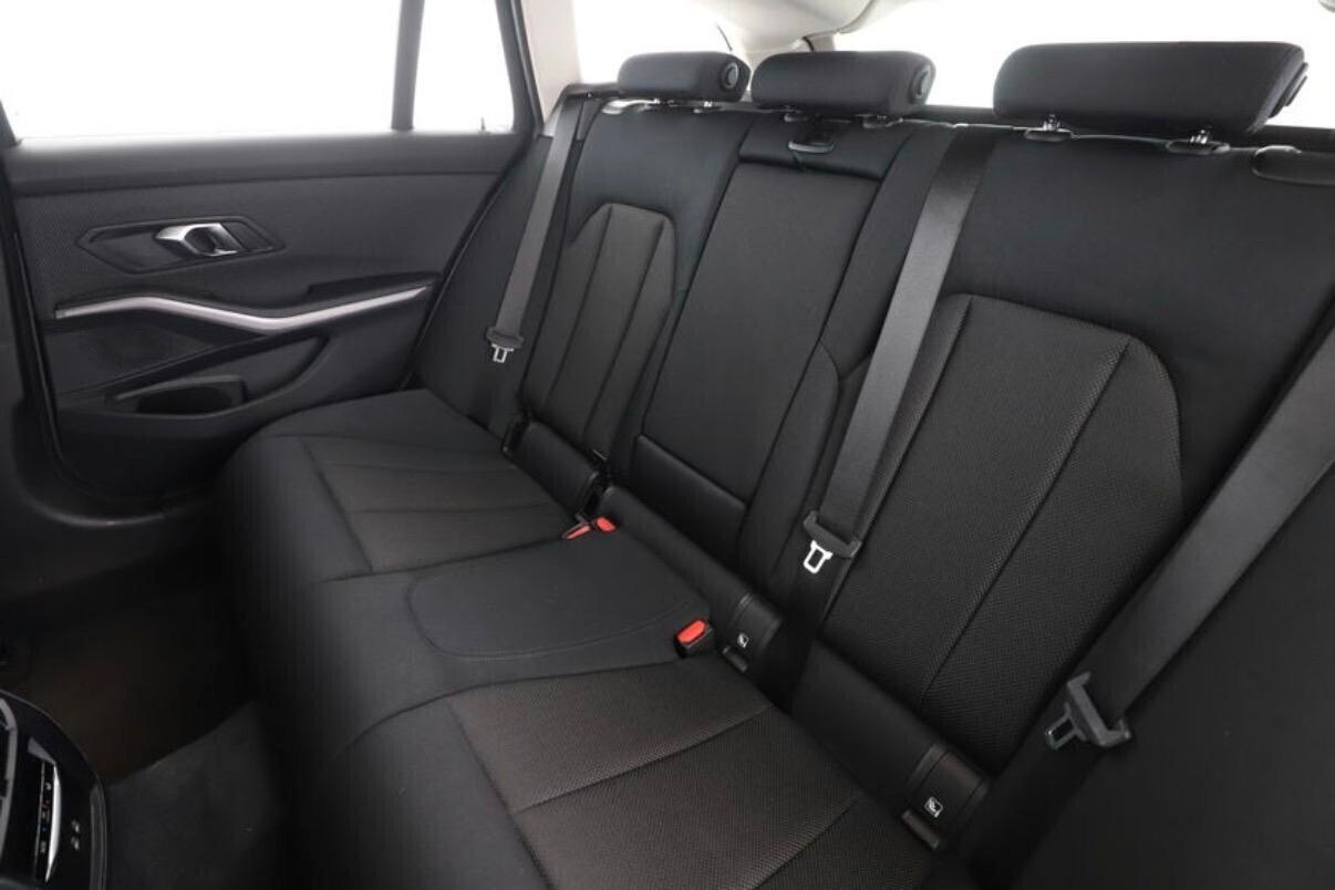 BMW 320 e Touring 204 cv Hybrid - Plug-in