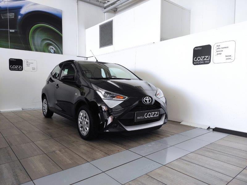 TOYOTA Aygo 2ª serie - Aygo Connect 1.0 VVT-i 72 CV 5 porte x-play