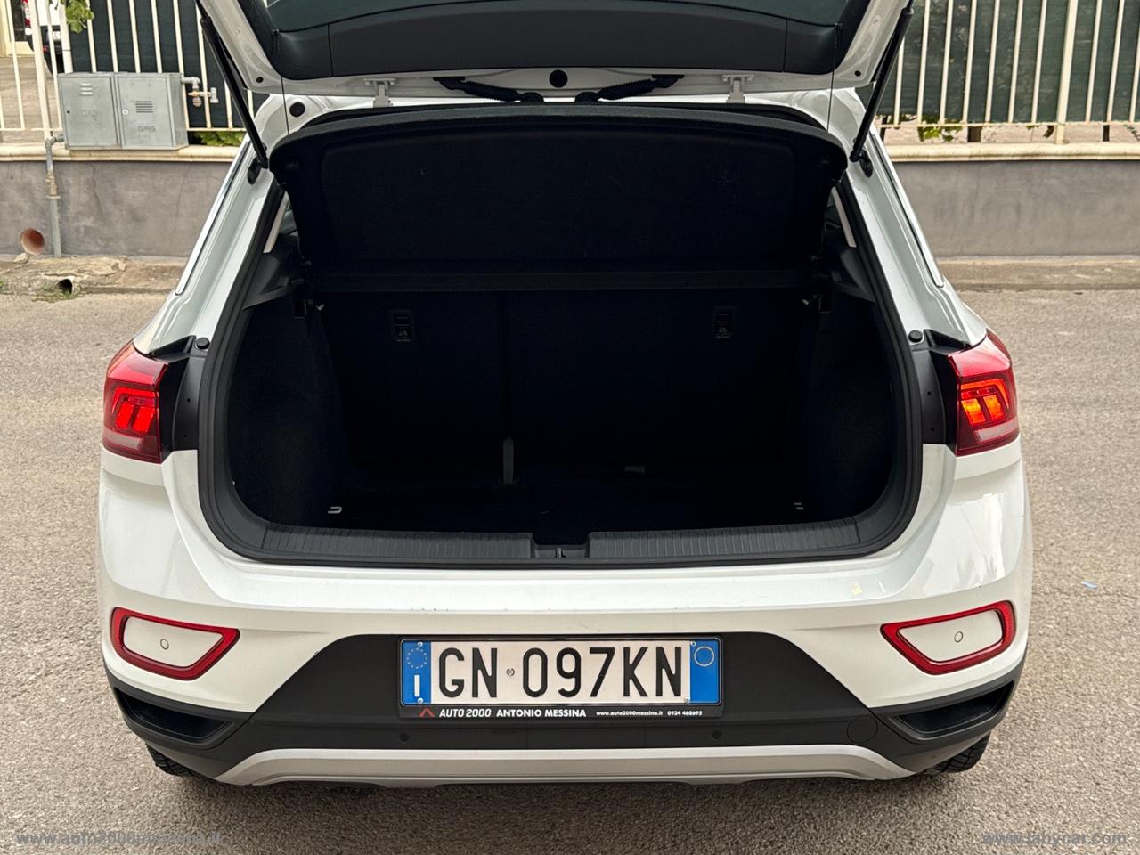 VOLKSWAGEN T-Roc 1.0 TSI Life