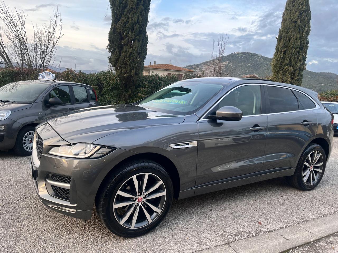 Jaguar F-Pace 2.0 D 180 CV AWD R-Sport