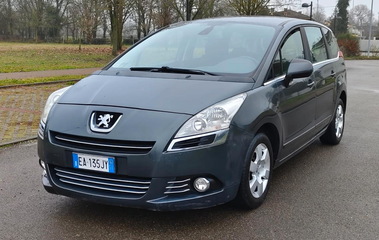 Peugeot 5008 1.6 HDi 110CV Business