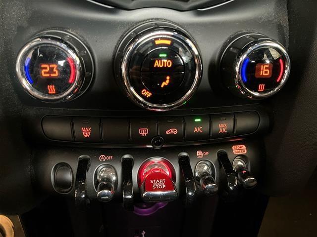 MINI Mini 5 Porte 1.5 Twin Power Turbo Cooper Essential