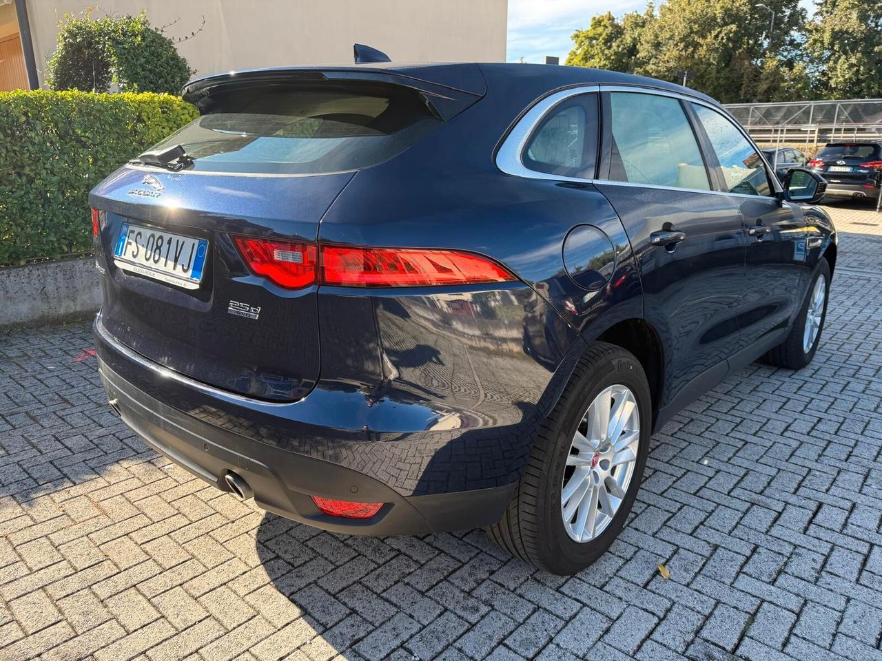 Jaguar F-Pace 2.0 D AWD