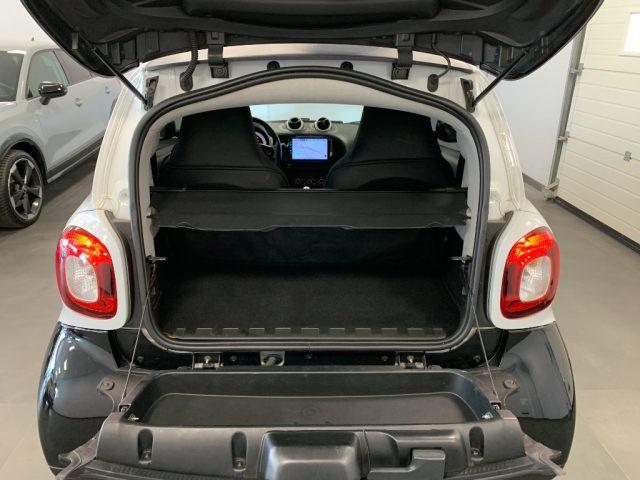 SMART ForTwo 1.0 Benzina Black Passion Strafull