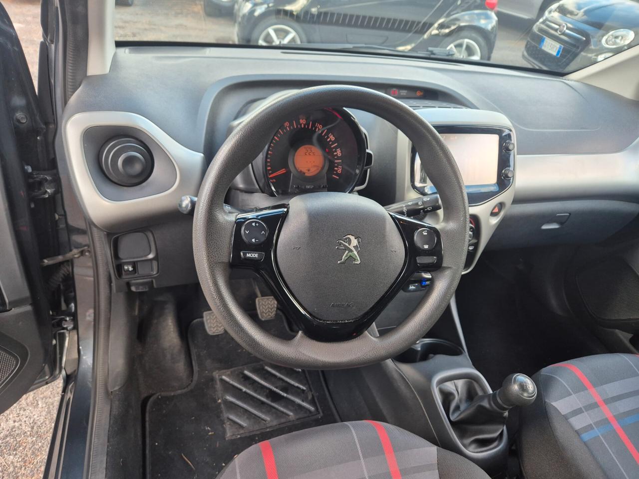 Peugeot 108 VTi 68 5 porte Allure