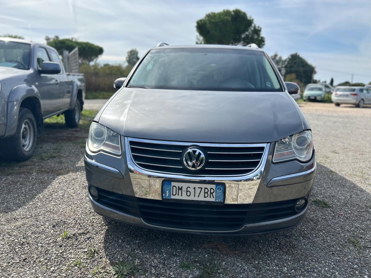 Volkswagen Touran 2.0 TDI 170CV DPF DSG *7 POSTI*