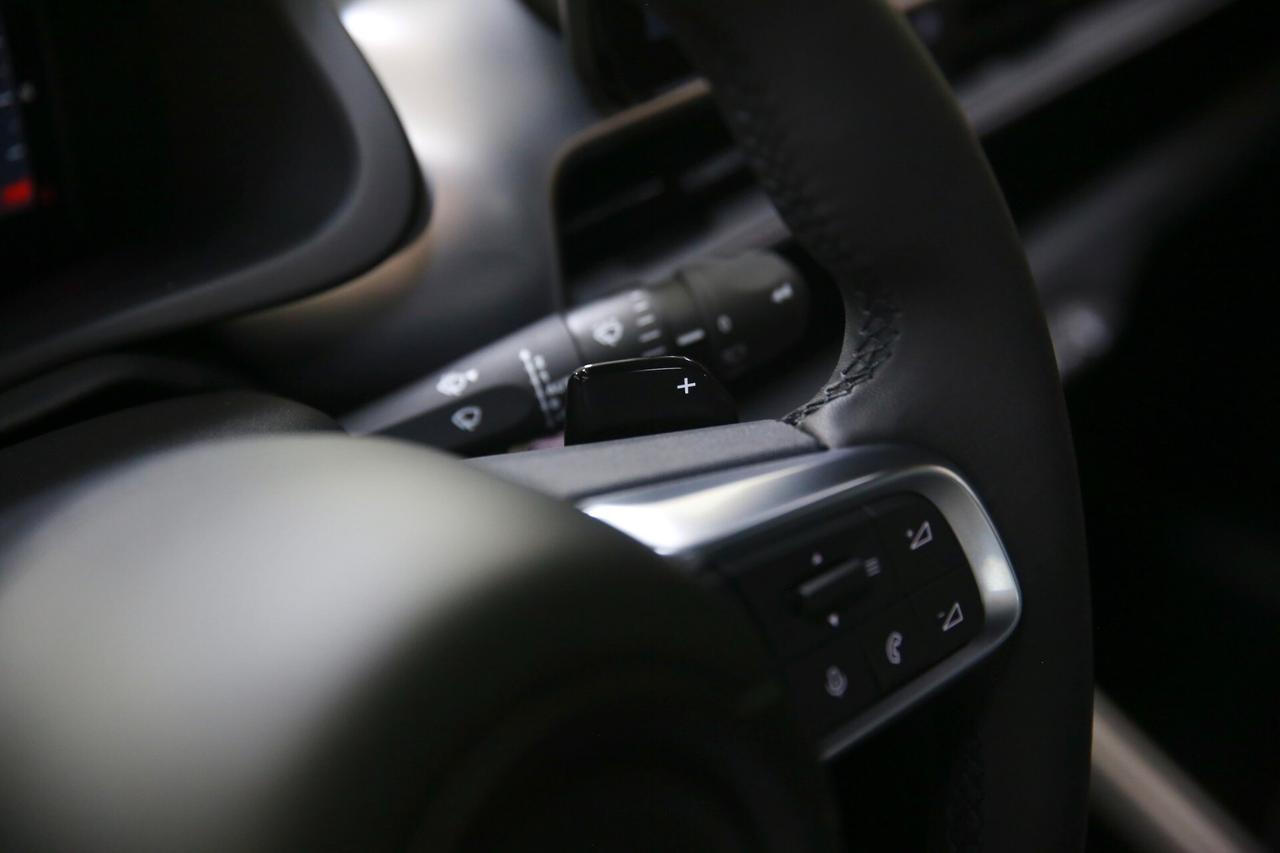Jeep Avenger 1.2 Turbo 145 cv e-Hybrid 4xe Upland_NUOVA_KM0