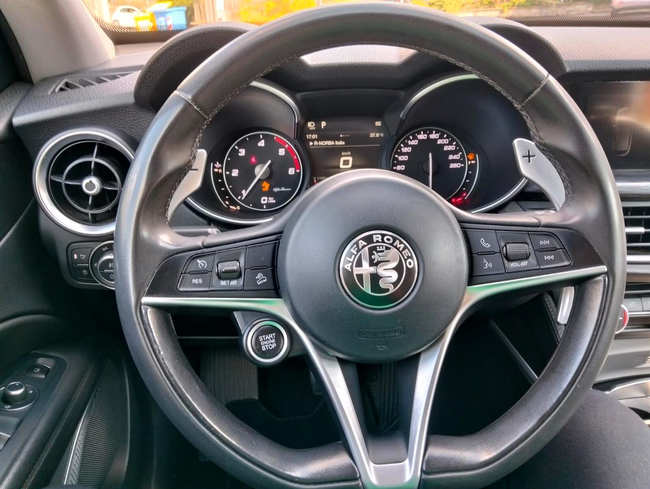 Alfa Romeo Stelvio 2.2 Turbodiesel 210 CV AT8 Q4 Executive