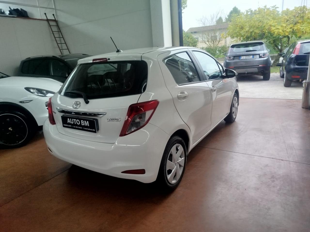 Toyota Yaris 1.0 5 porte Active