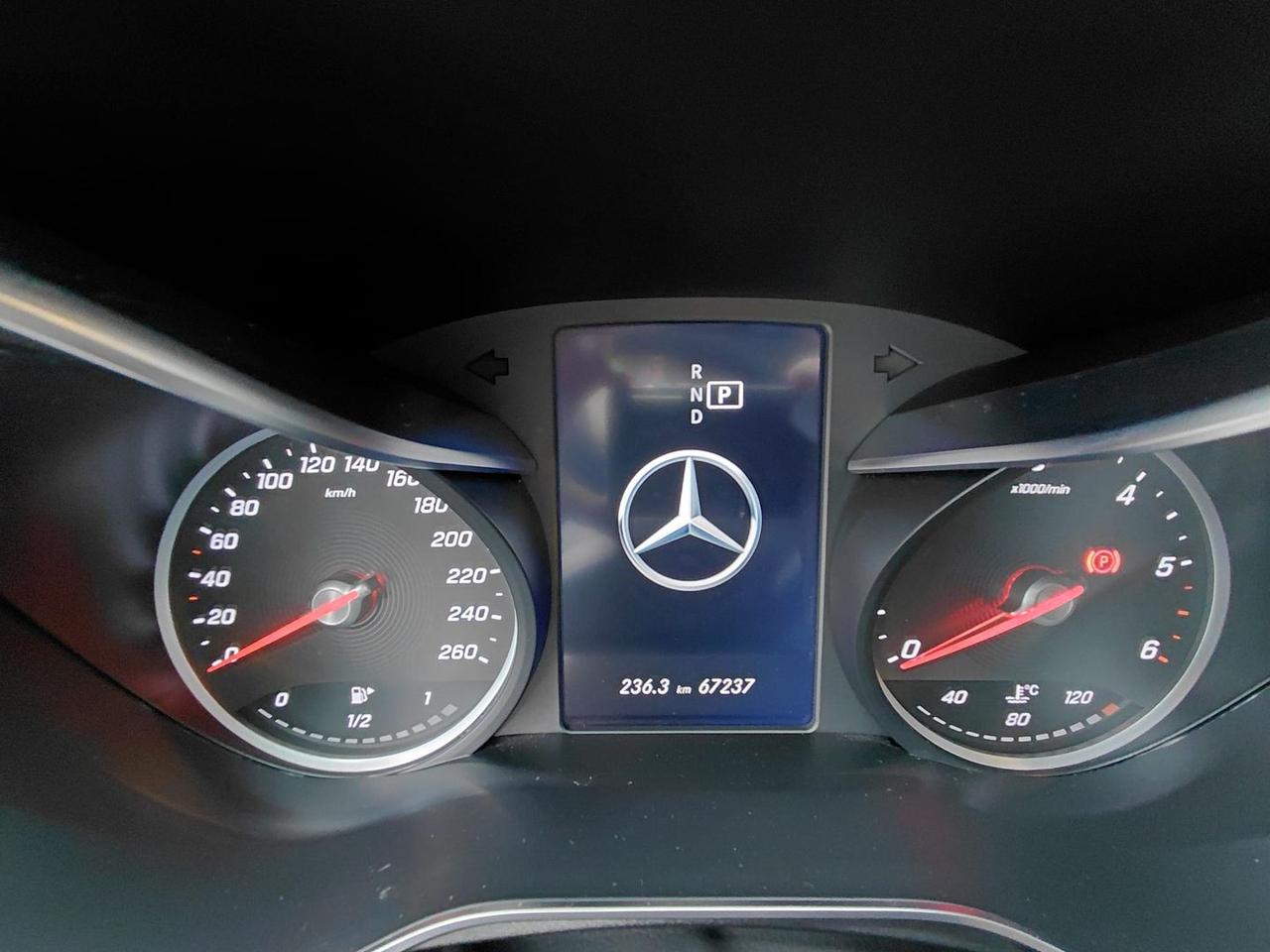 Mercedes-Benz C 200 Sport Plus C 200 d #8861