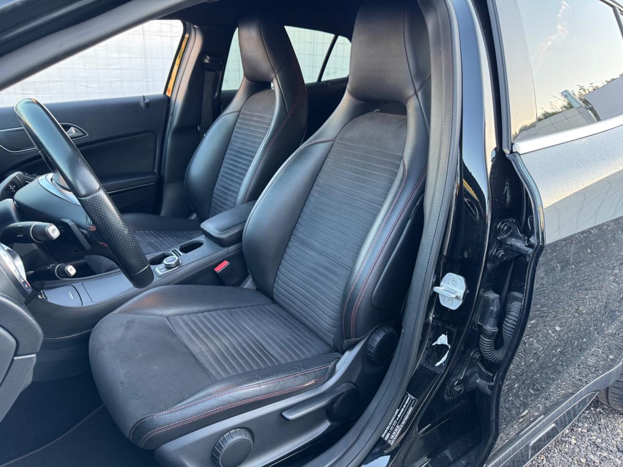 MERCEDES GLA 200 4MATIC
