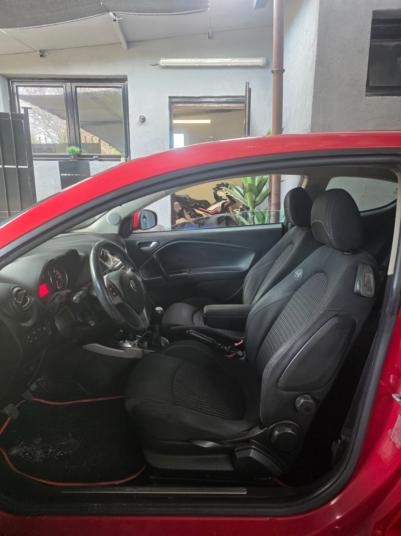 Alfa Romeo MiTo 1.4 T 120 CV Distinctive Premium Pack