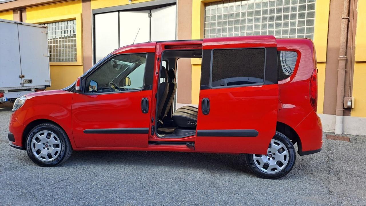 Fiat Doblo 1.3 MTJ 90 CV COMBI MAXI OMOLOGATO AUTOCARRO 5 POSTI!