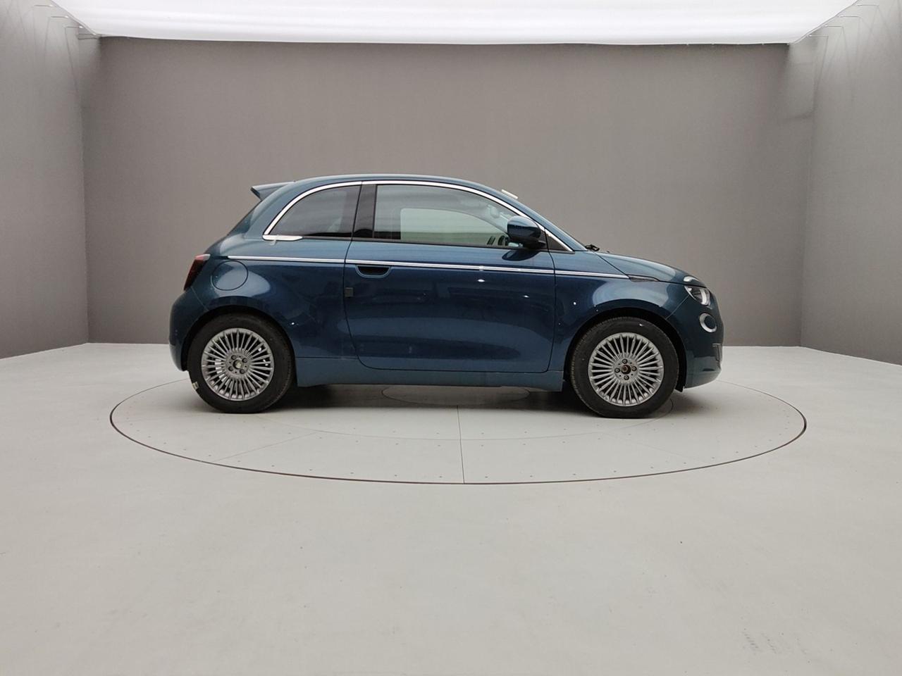 FIAT 500e 118CV 320KM