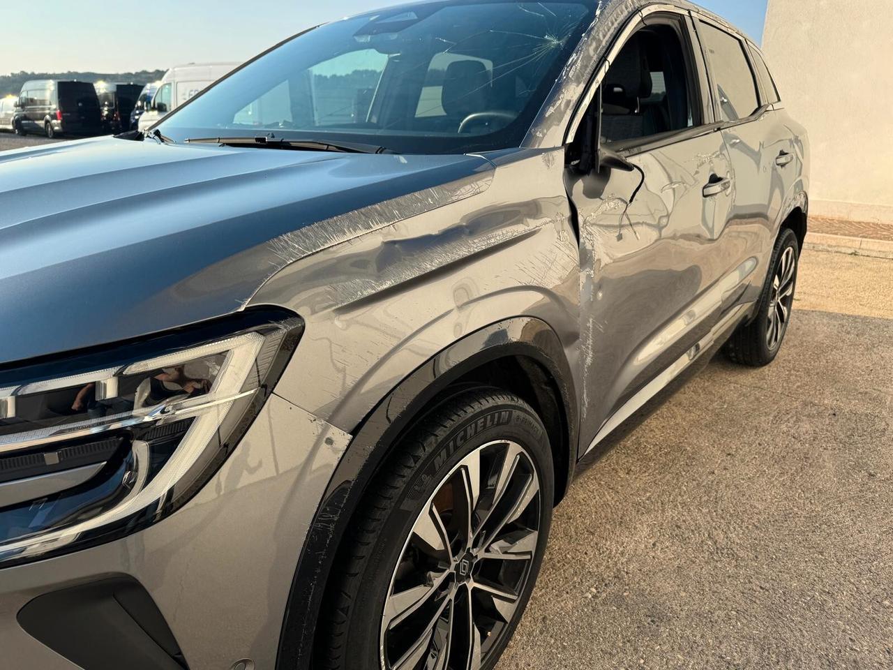 Renault Austral 1.3 mild hybrid Techno 160cv auto INCIDENTATA