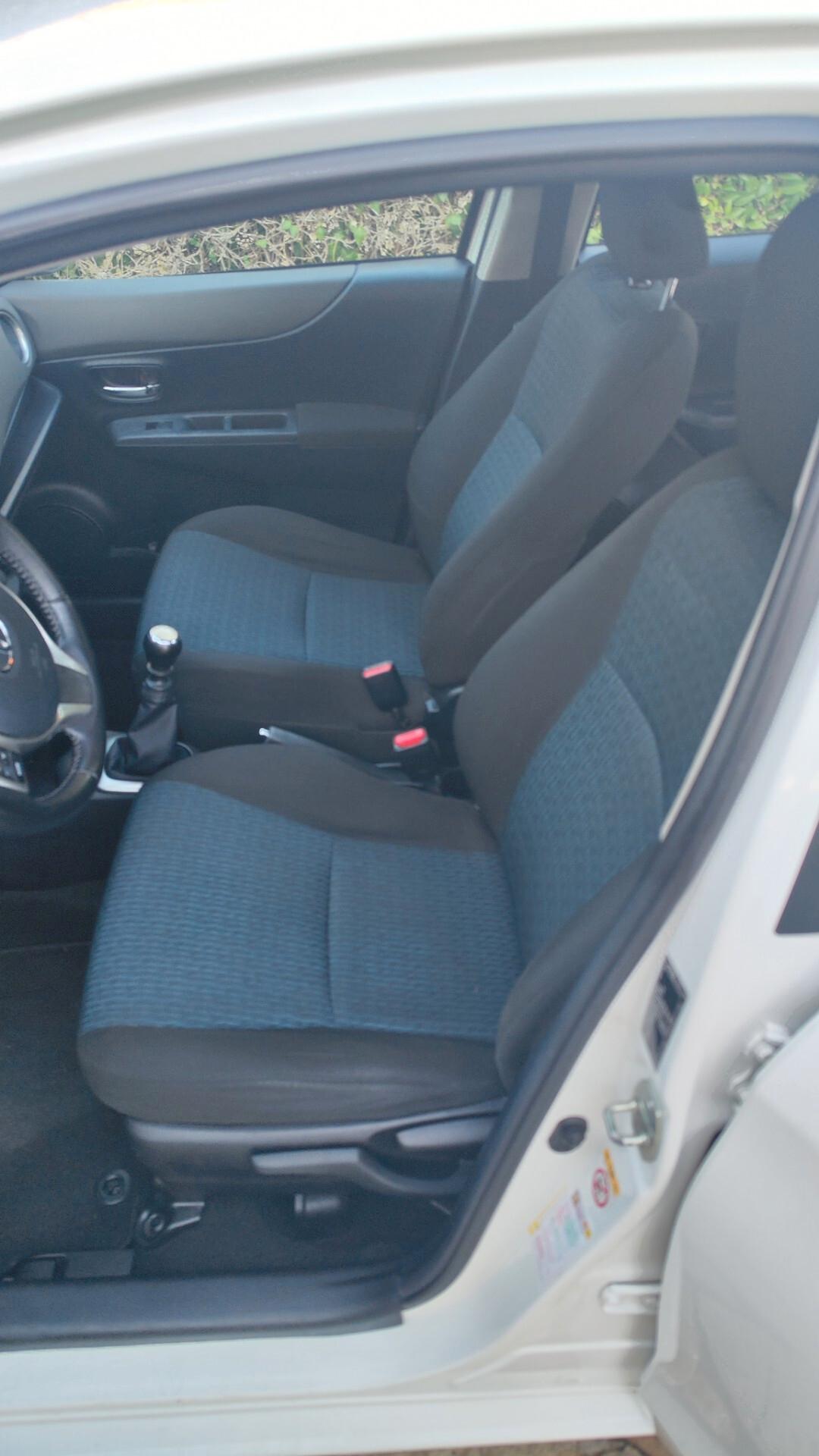 Toyota Yaris 1.4 D-4D 5 porte Lounge