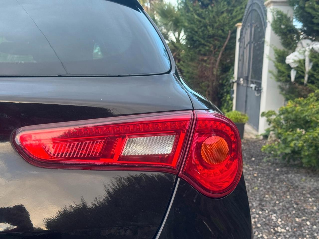 Alfa Romeo Giulietta 1.6 JTDm-2 105 CV Distinctive